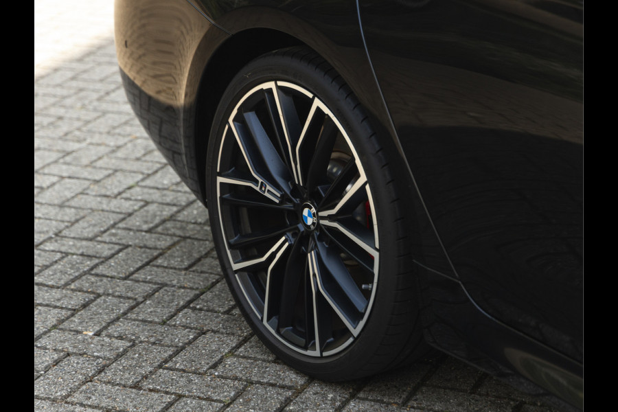 BMW 5 Serie 540i M-Sport Pro - Active Steering - Dak - Driving Ass Prof - Laserlight - Head-up