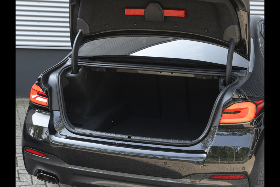 BMW 5 Serie 540i M-Sport Pro - Active Steering - Dak - Driving Ass Prof - Laserlight - Head-up