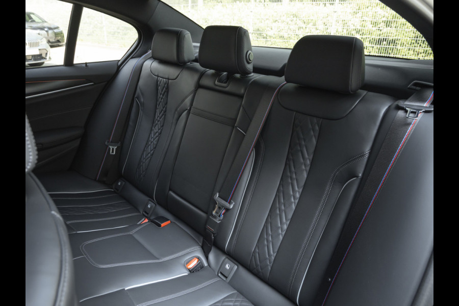 BMW 5 Serie 540i M-Sport Pro - Active Steering - Dak - Driving Ass Prof - Laserlight - Head-up