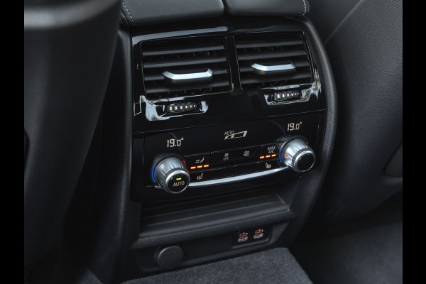 BMW 5 Serie 540i M-Sport Pro - Active Steering - Dak - Driving Ass Prof - Laserlight - Head-up