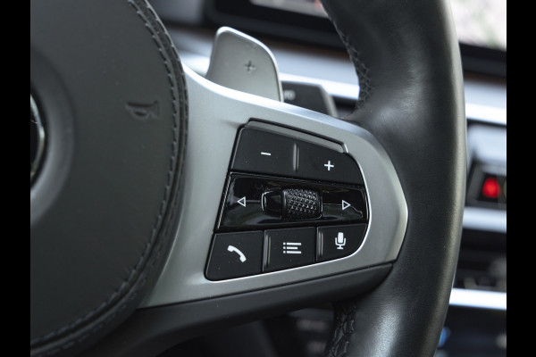 BMW 5 Serie 540i M-Sport Pro - Active Steering - Dak - Driving Ass Prof - Laserlight - Head-up