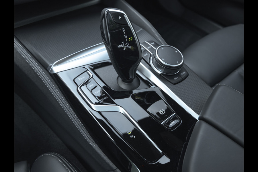 BMW 5 Serie 540i M-Sport Pro - Active Steering - Dak - Driving Ass Prof - Laserlight - Head-up