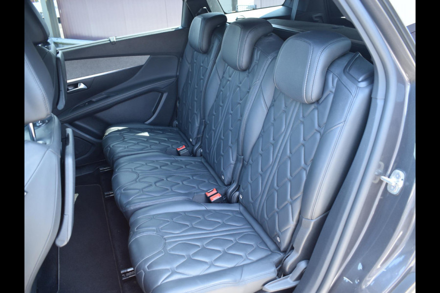 Peugeot 5008 1.6 PureTech GT AUTOMAAT | SCHUIFDAK | LEREN BEKLEDING | NAVI & CARPLAY | ACHTERUITRIJCAMERA |