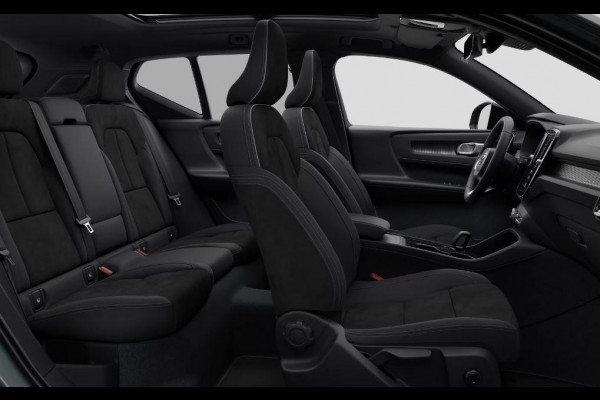 Volvo EX40 Single Motor Extended Range Plus 82 kWh / 360 camera / Dak in contrasterende kleur, Black Stone / Extra getint glas / Lounge-pakket