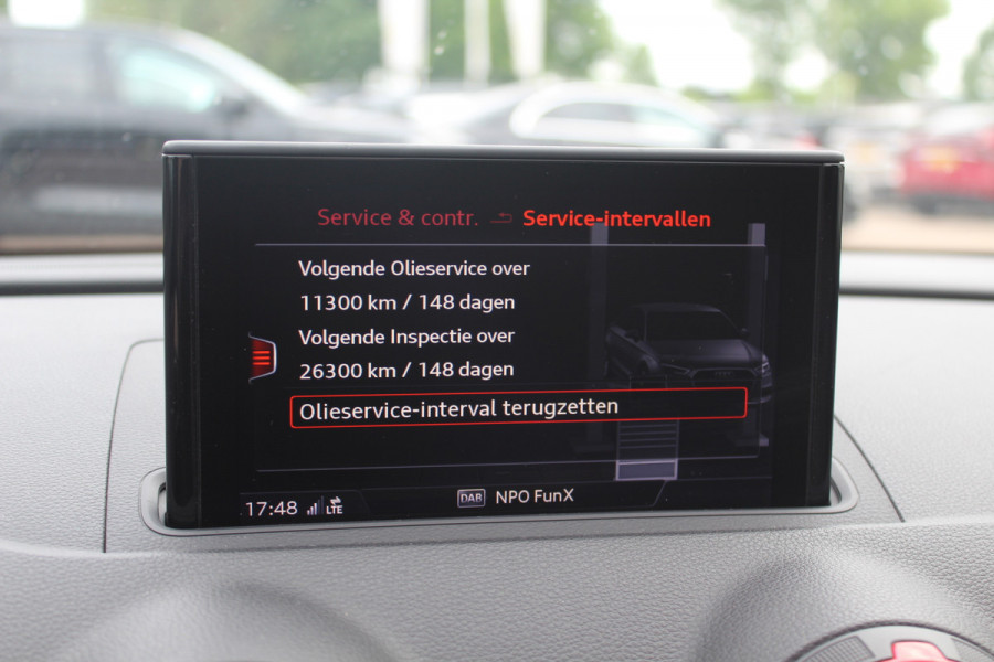 Audi RS3 Limousine 2.5 TFSI quattro / Full option! / Panoramadak / Camera / RS Seats / 19'' / Matrix LED / Virtual Cockpit / B&O / DAB / Audi Magnetic Ride / Navigatie / Stoelverwarming / ACC