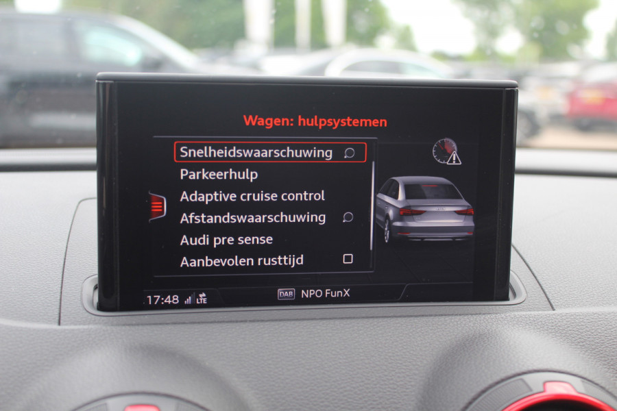 Audi RS3 Limousine 2.5 TFSI quattro / Full option! / Panoramadak / Camera / RS Seats / 19'' / Matrix LED / Virtual Cockpit / B&O / DAB / Audi Magnetic Ride / Navigatie / Stoelverwarming / ACC