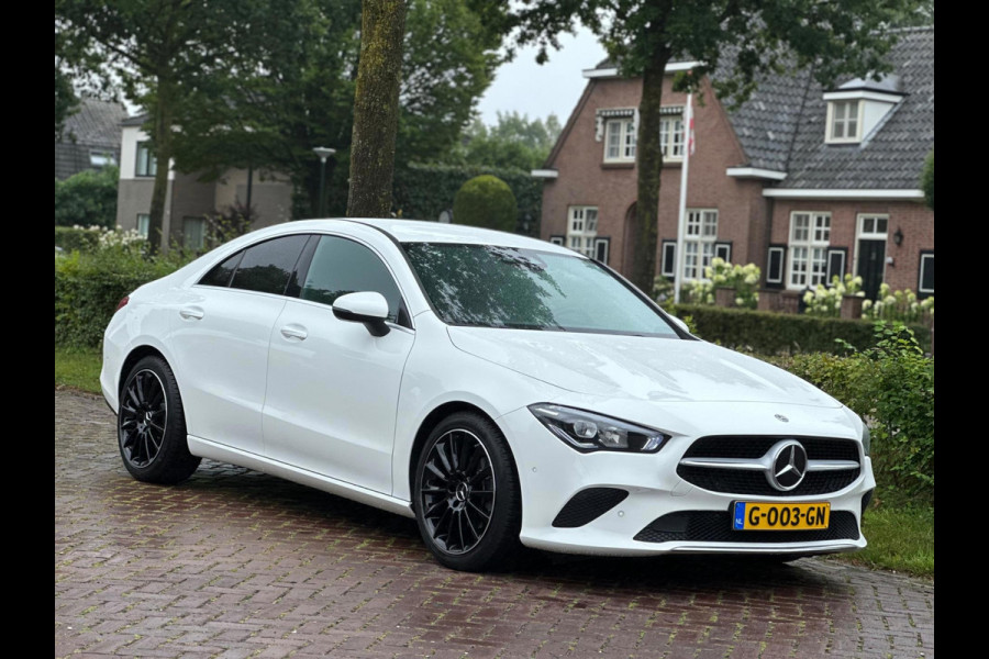 Mercedes-Benz CLA-Klasse 180 AUTOMAAT business solution, digitaal cocpit , nieuw model, NL auto met nationale auto pas