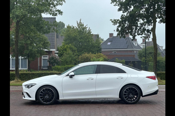 Mercedes-Benz CLA-Klasse 180 AUTOMAAT business solution, digitaal cocpit , nieuw model, NL auto met nationale auto pas
