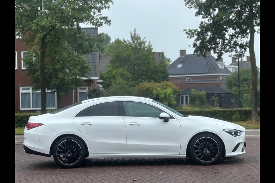 Mercedes-Benz CLA-Klasse 180 AUTOMAAT business solution, digitaal cocpit , nieuw model, NL auto met nationale auto pas