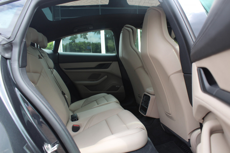 Porsche Taycan 4S Performance 84 kWh / SoH 90% / Panoramadak / Camera / Luchtvering / Achterasbesturing / 20'' / Bose / Sportchrono / ACC / Stuurverwarming / Warmtepomp / DAB / Stoelverwarming