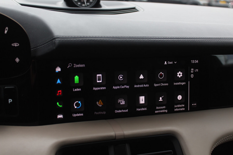 Porsche Taycan 4S Performance 84 kWh / SoH 90% / Panoramadak / Camera / Luchtvering / Achterasbesturing / 20'' / Bose / Sportchrono / ACC / Stuurverwarming / Warmtepomp / DAB / Stoelverwarming