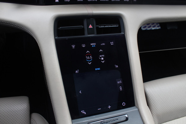 Porsche Taycan 4S Performance 84 kWh / SoH 90% / Panoramadak / Camera / Luchtvering / Achterasbesturing / 20'' / Bose / Sportchrono / ACC / Stuurverwarming / Warmtepomp / DAB / Stoelverwarming