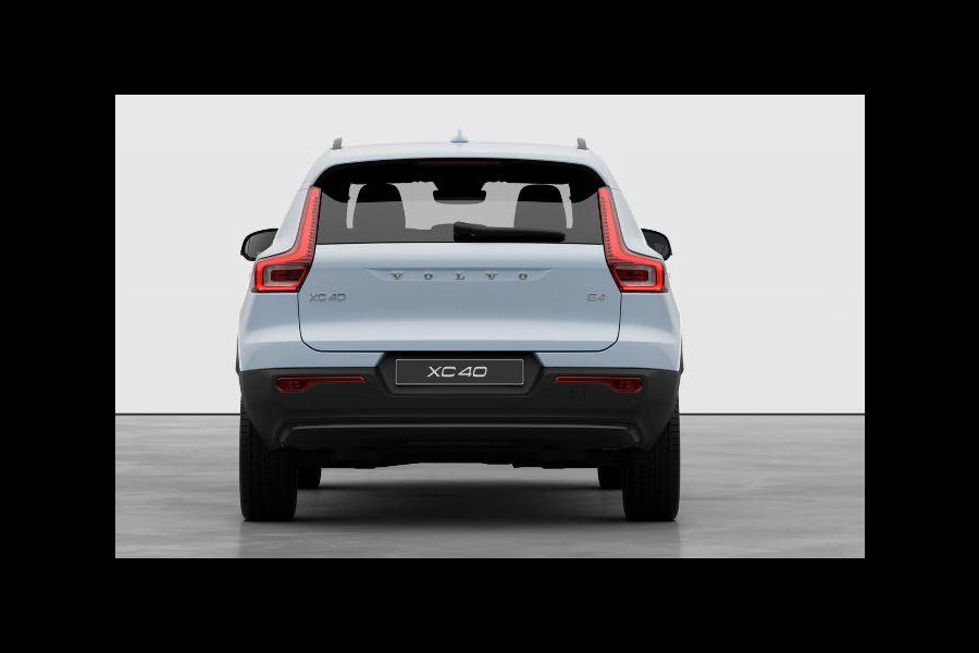 Volvo XC40 B4 211PK Automaat Plus Dark / Extra getint glas achter / Climate pack / Connect Nubuck bekleding