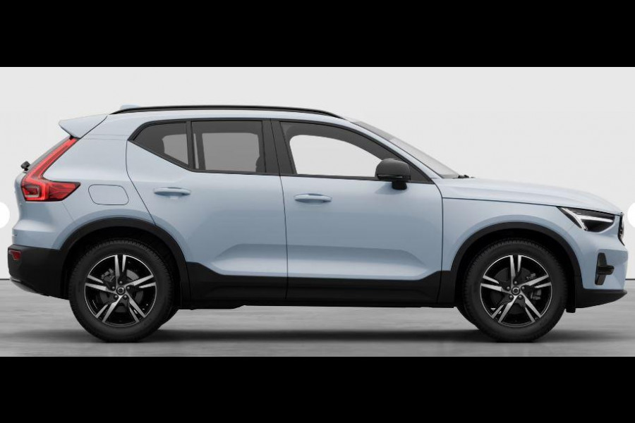 Volvo XC40 B4 211PK Automaat Plus Dark / Extra getint glas achter / Climate pack / Connect Nubuck bekleding