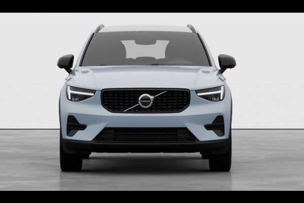 Volvo XC40 B4 211PK Automaat Plus Dark / Extra getint glas achter / Climate pack / Connect Nubuck bekleding