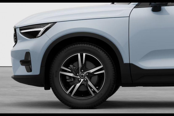 Volvo XC40 B4 211PK Automaat Plus Dark / Extra getint glas achter / Climate pack / Connect Nubuck bekleding