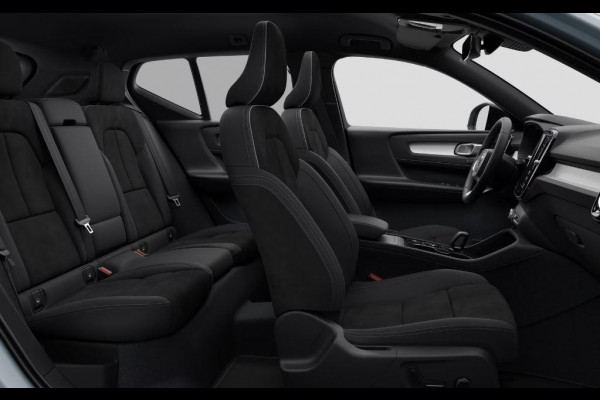 Volvo XC40 B4 211PK Automaat Plus Dark / Extra getint glas achter / Climate pack / Connect Nubuck bekleding