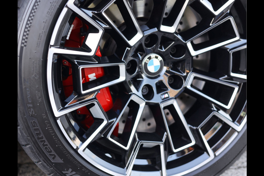 BMW 5 Serie Touring M5 | Direct leverbaar - Urban Green - Drivers Pack