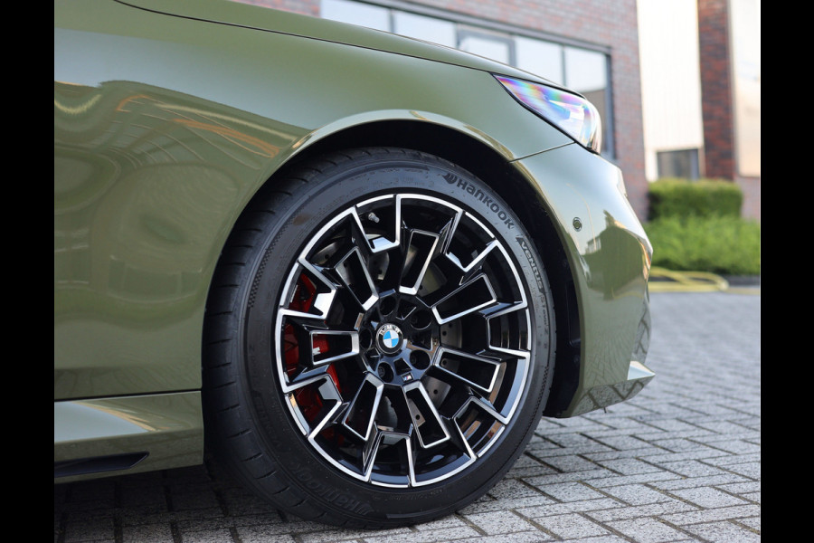 BMW 5 Serie Touring M5 | Direct leverbaar - Urban Green - Drivers Pack