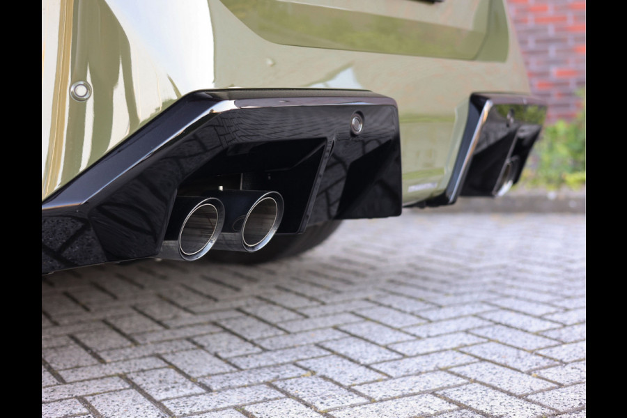 BMW 5 Serie Touring M5 | Direct leverbaar - Urban Green - Drivers Pack