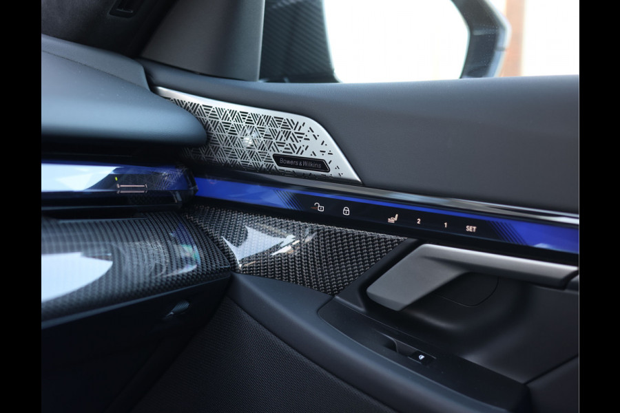 BMW 5 Serie Touring M5 | Direct leverbaar - Urban Green - Drivers Pack