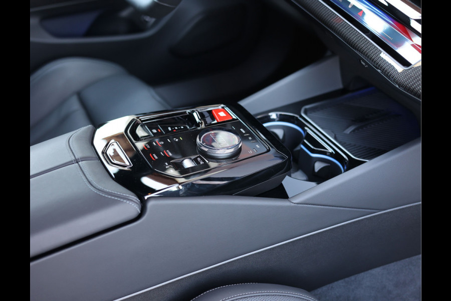 BMW 5 Serie Touring M5 | Direct leverbaar - Urban Green - Drivers Pack