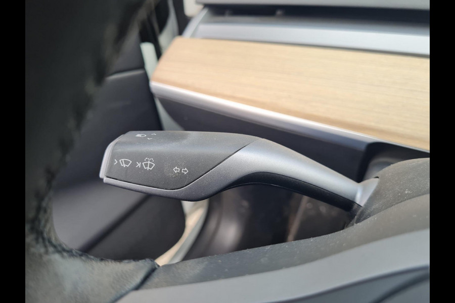 Tesla Model 3 Long Range AWD 75 kWh