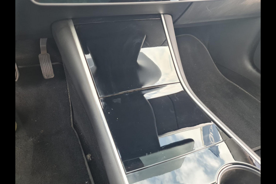 Tesla Model 3 Long Range AWD 75 kWh