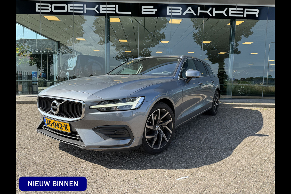 Volvo V60 2.0 T5 Momentum Geartr. (250pk) ** Intellisafe Surround ** Trekhaak ** Leer Volvo V60 2.0 T5 Momentum Geartr. (250pk) ** Intellisafe Surround ** Trekhaak ** Leer