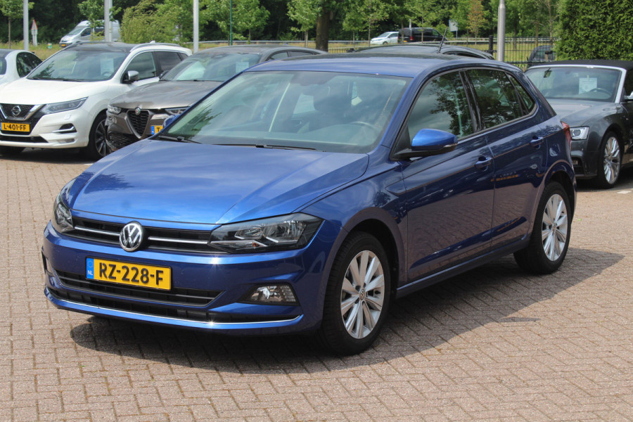 Volkswagen Polo 1.0 TSI Highline Automaat 6.712 km! / NIEUWSTAAT! / Camera / Virtual Cockpit / Navigatie / Apple CarPlay / 16'' / Climate Control / Parkeerhulp V+A / ACC