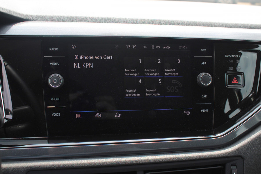 Volkswagen Polo 1.0 TSI Highline Automaat 6.712 km! / NIEUWSTAAT! / Camera / Virtual Cockpit / Navigatie / Apple CarPlay / 16'' / Climate Control / Parkeerhulp V+A / ACC