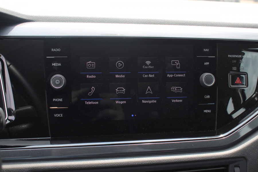 Volkswagen Polo 1.0 TSI Highline Automaat 6.712 km! / NIEUWSTAAT! / Camera / Virtual Cockpit / Navigatie / Apple CarPlay / 16'' / Climate Control / Parkeerhulp V+A / ACC