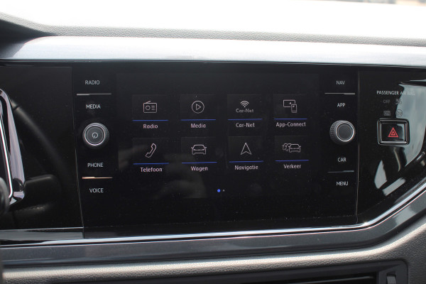 Volkswagen Polo 1.0 TSI Highline Automaat 6.712 km! / NIEUWSTAAT! / Camera / Virtual Cockpit / Navigatie / Apple CarPlay / 16'' / Climate Control / Parkeerhulp V+A / ACC