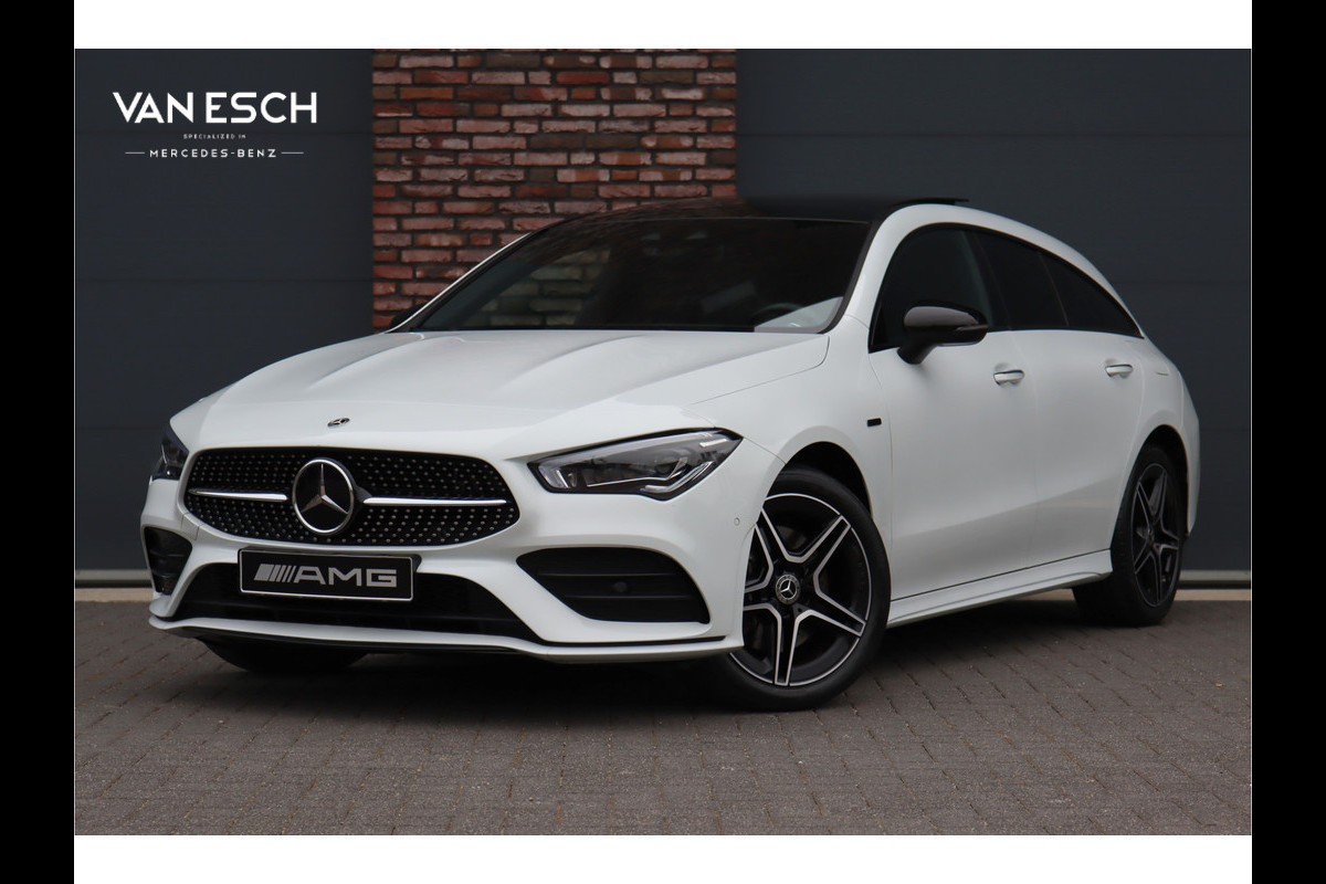 Mercedes-Benz CLA-Klasse Shooting Brake 250 e AMG Line Aut8 | Panoramadak | Distronic+ | Memory | Camera | Sfeerverlichting | Augmented Reality | Keyless Go | Multibeam LED | Advanced Sound System | Mercedes-Benz CLA-Klasse Shooting Brake 250 e AMG Line Aut8 | Panoramadak | Distronic+ | Memory | Camera | Sfeerverlichting | Augmented Reality | Keyless Go | Multibeam LED | Advanced Sound System |