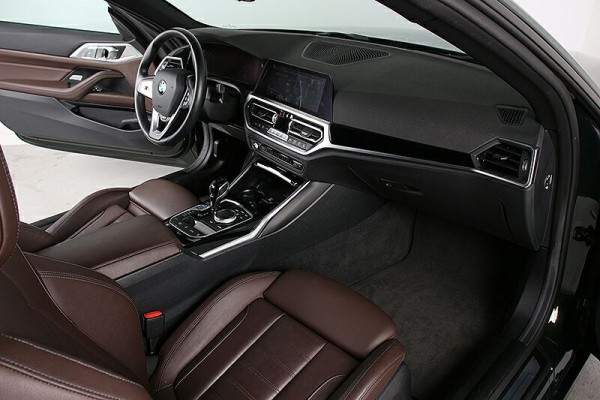 BMW 4 Serie Cabrio 430iA ** LASER, NAVI+, BRUIN LEDER, NEKVERW, 18-inch LMV, VERW. STUUR ** 1e EIG - UNFALLFREI ** ** INFORMEER OOK NAAR ONZE AANTREKKELIJKE FINANCIAL-LEASE TARIEVEN **