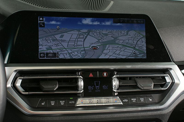 BMW 4 Serie Cabrio 430iA ** LASER, NAVI+, BRUIN LEDER, NEKVERW, 18-inch LMV, VERW. STUUR ** 1e EIG - UNFALLFREI ** ** INFORMEER OOK NAAR ONZE AANTREKKELIJKE FINANCIAL-LEASE TARIEVEN **