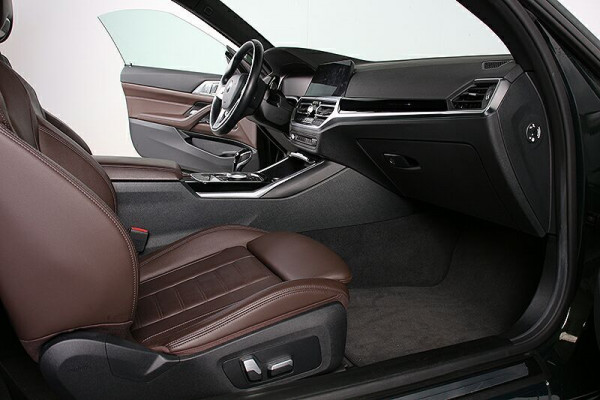 BMW 4 Serie Cabrio 430iA ** LASER, NAVI+, BRUIN LEDER, NEKVERW, 18-inch LMV, VERW. STUUR ** 1e EIG - UNFALLFREI ** ** INFORMEER OOK NAAR ONZE AANTREKKELIJKE FINANCIAL-LEASE TARIEVEN **
