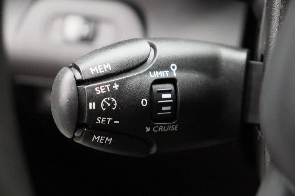 Citroën Berlingo 1.2 PureTech Feel 5-Persoons Airco Cruise/control