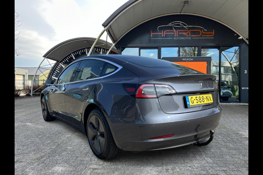 Tesla Model 3 Standard RWD Plus 60 kWh 87% SOH Trekhaak (1.000kg) 1e Eigenaar Rijklaarprijs!