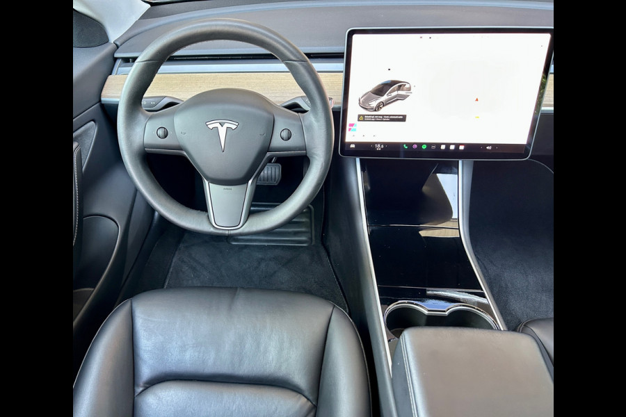Tesla Model 3 Standard RWD Plus 60 kWh 87% SOH Trekhaak (1.000kg) 1e Eigenaar Rijklaarprijs!