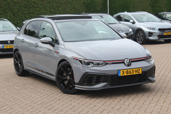 Volkswagen Golf 2.0 TSI GTI Clubsport / Panoramadak / Camera / Head-up / 19'' / IQ Lights / Keyless / Dodehoek / DAB / Stoelverwarming / ACC