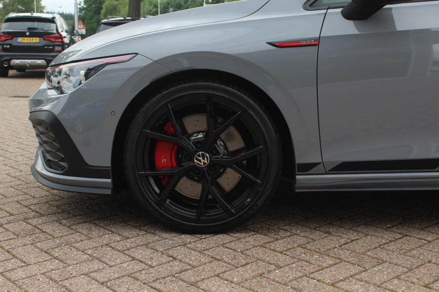 Volkswagen Golf 2.0 TSI GTI Clubsport / Panoramadak / Camera / Head-up / 19'' / IQ Lights / Keyless / Dodehoek / DAB / Stoelverwarming / ACC
