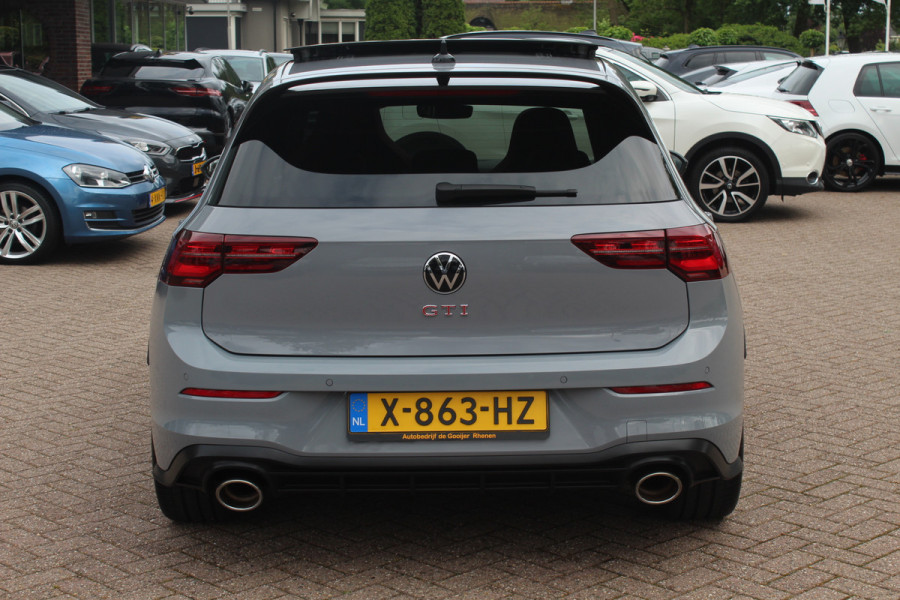 Volkswagen Golf 2.0 TSI GTI Clubsport / Panoramadak / Camera / Head-up / 19'' / IQ Lights / Keyless / Dodehoek / DAB / Stoelverwarming / ACC