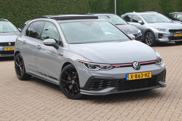 Volkswagen Golf 2.0 TSI GTI Clubsport / Panoramadak / Camera / Head-up / 19'' / IQ Lights / Keyless / Dodehoek / DAB / Stoelverwarming / ACC