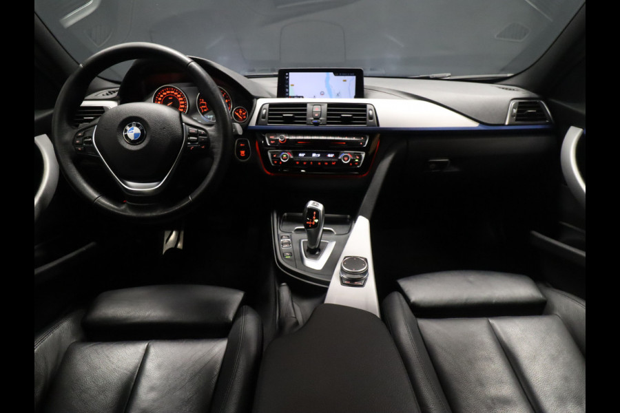 BMW 3 Serie Touring 320i Corporate Lease High Executive M Sport [APPLE CARPLAY, VOL LEDER, GROOT NAVI, STOELVERWARMING, CRUISE, NIEUWSTAAT]