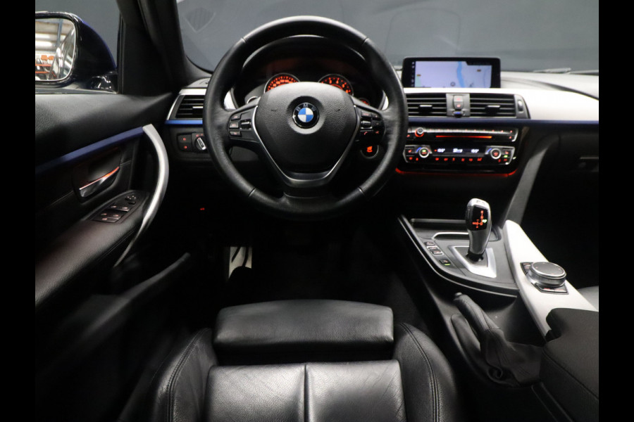 BMW 3 Serie Touring 320i Corporate Lease High Executive M Sport [APPLE CARPLAY, VOL LEDER, GROOT NAVI, STOELVERWARMING, CRUISE, NIEUWSTAAT]