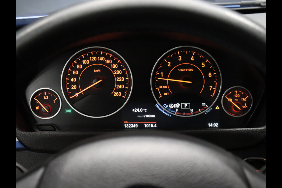 BMW 3 Serie Touring 320i Corporate Lease High Executive M Sport [APPLE CARPLAY, VOL LEDER, GROOT NAVI, STOELVERWARMING, CRUISE, NIEUWSTAAT]
