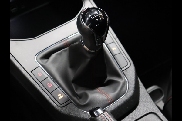 Seat Ibiza 1.0 TSI FR Business Intense [BEATS, TREKHAAK, APPLE CARPLAY, ANDROID, CAMERA, DIGITAL COCKPIT, NIEUWSTAAT]