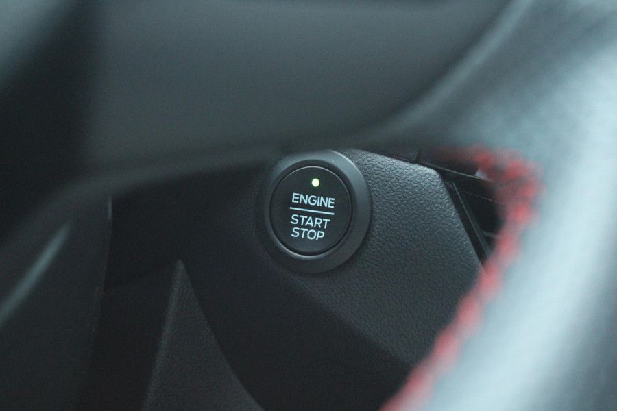 Ford Kuga 2.5 PHEV ST-Line | Winter Pack | Camera | Cruise Control | Navigatie |