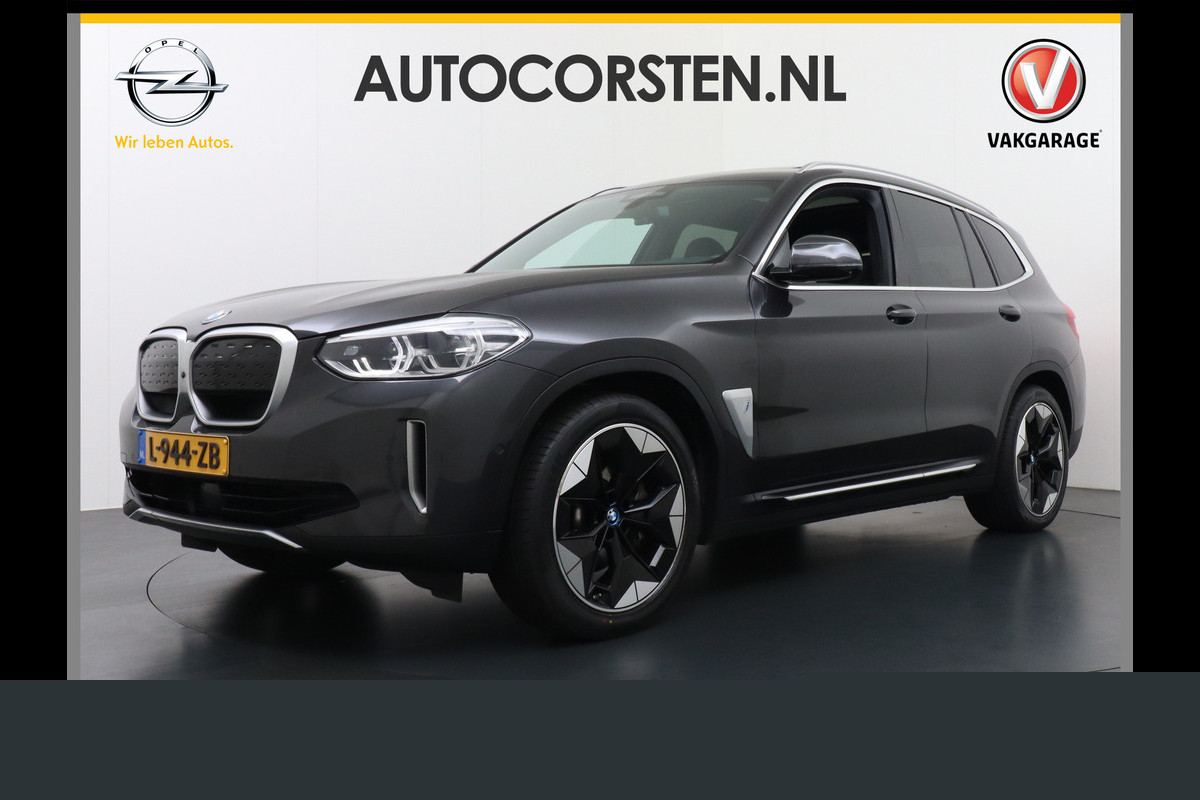 BMW iX3 AUT. 286pk 80kWh Pano/Schuif-Kant-Dak Leder+elektr.SportStoel+Verwarmd M-Sport-St+ M-Aeropack 20"Lmv Apple Android Carplay WiFi Driving-Assist-Pro Connected-Pack-Pro Digital-Key Elektr.-A-Klep Cockpit-Live-Pro 3-zone Ecc Hemel-Zwart Head-up display Live-Cockpit-Pro Akoustiekglas DAB Driving assistant Uitwijk-Aassistent Verkeersbord detectie Exterior-Line Snelladen tot 150kWh/11kwh 3-fase (thuis) €72500 nieuwprijs Orig.NLse auto BMW iX3 AUT. 286pk 80kWh Pano/Schuif-Kant-Dak Leder+elektr.SportStoel+Verwarmd M-Sport-St+ M-Aeropack 20"Lmv Apple Android Carplay WiFi Driving-Assist-Pro Connected-Pack-Pro Digital-Key Elektr.-A-Klep Cockpit-Live-Pro 3-zone Ecc Hemel-Zwart Head-up display Live-Cockpit-Pro Akoustiekglas DAB Driving assistant Uitwijk-Aassistent Verkeersbord detectie Exterior-Line Snelladen tot 150kWh/11kwh 3-fase (thuis) €72500 nieuwprijs Orig.NLse auto